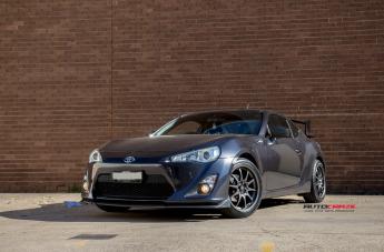 TOYOTA 86 ROTATE GUN METALLIC MATTE