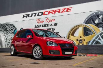 VOLKSWAGEN GOLF RSE SILVER