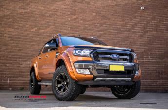 FORD RANGER BEAST BLACK MACHINED WITH DARK TINT