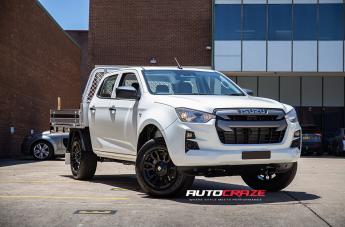 ISUZU DMAX BROOKLYN MATTE BLACK