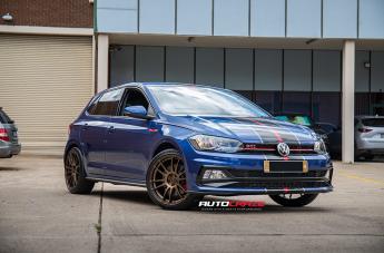 VOLKSWAGEN GOLF SF03 SATIN SILVER