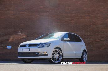 VOLKSWAGEN POLO TSI TARO SILVER BRUSHED