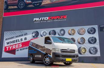 TOYOTA-HIACE-AX192-BLADE-SATIN-BLACK