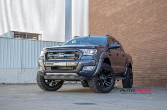 FORD-RANGER-VAPOR-BLACK-MACHINED-WITH-DARK-TINT