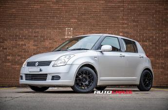 SUZUKI SWIFT RELOAD SATIN BLACK