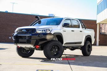 TOYOTA HILUX N80 RUGGED X NITRO MATTE BLACK