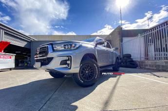 TOYOTA HILUX N80 4WD REBEL MATTE BLACK