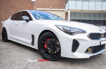 KIA STINGER SF06 SATIN BLACK