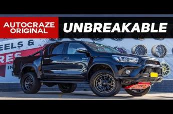 TOYOTA HILUX N80 4WD CRUSH GLOSS BLACK DOUBLE DARK TINT
