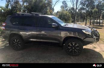 TOYOTA-PRADO-SCYTHE-GLOSS-BLACK-MILLED-ACCENTS