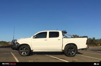 TOYOTA HILUX N70 4WD FRCS MATTE BLACK MILLED ACCENTS