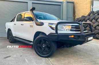 TOYOTA HILUX N80 4WD LEECH SATIN BLACK