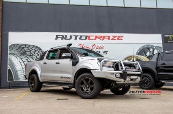 FORD RANGER BEAST BLACK MACHINED WITH DARK TINT