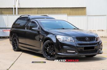 HOLDEN-COMMODORE-VENOM-GLOSS-BLACK