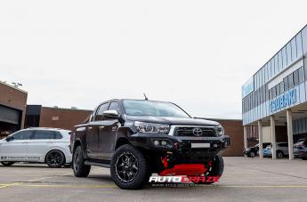 TOYOTA HILUX N80 4WD GD07 MATTE BLACK MILLED