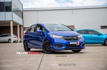 HONDA-JAZZ-SC46-MATTE-BLACK