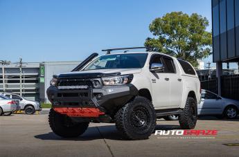 TOYOTA HILUX N80 4WD ZEPHYR MATTE BLACK
