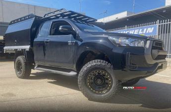 TOYOTA HILUX N80 4WD D LOCKER BLACK