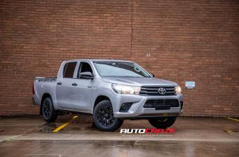 TOYOTA HILUX N80 4WD ROK SATIN BLACK PIPED