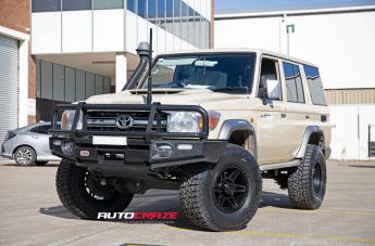 TOYOTA LANDCRUISER KONG SATIN BLACK