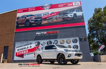 TOYOTA HILUX N80 4WD VAPOR MATTE BLACK
