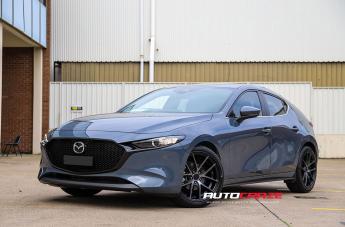 MAZDA-3-TARGA-BLACK-MACHINED-FACE