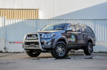 TOYOTA HILUX N70 4WD MO977 GUN METAL